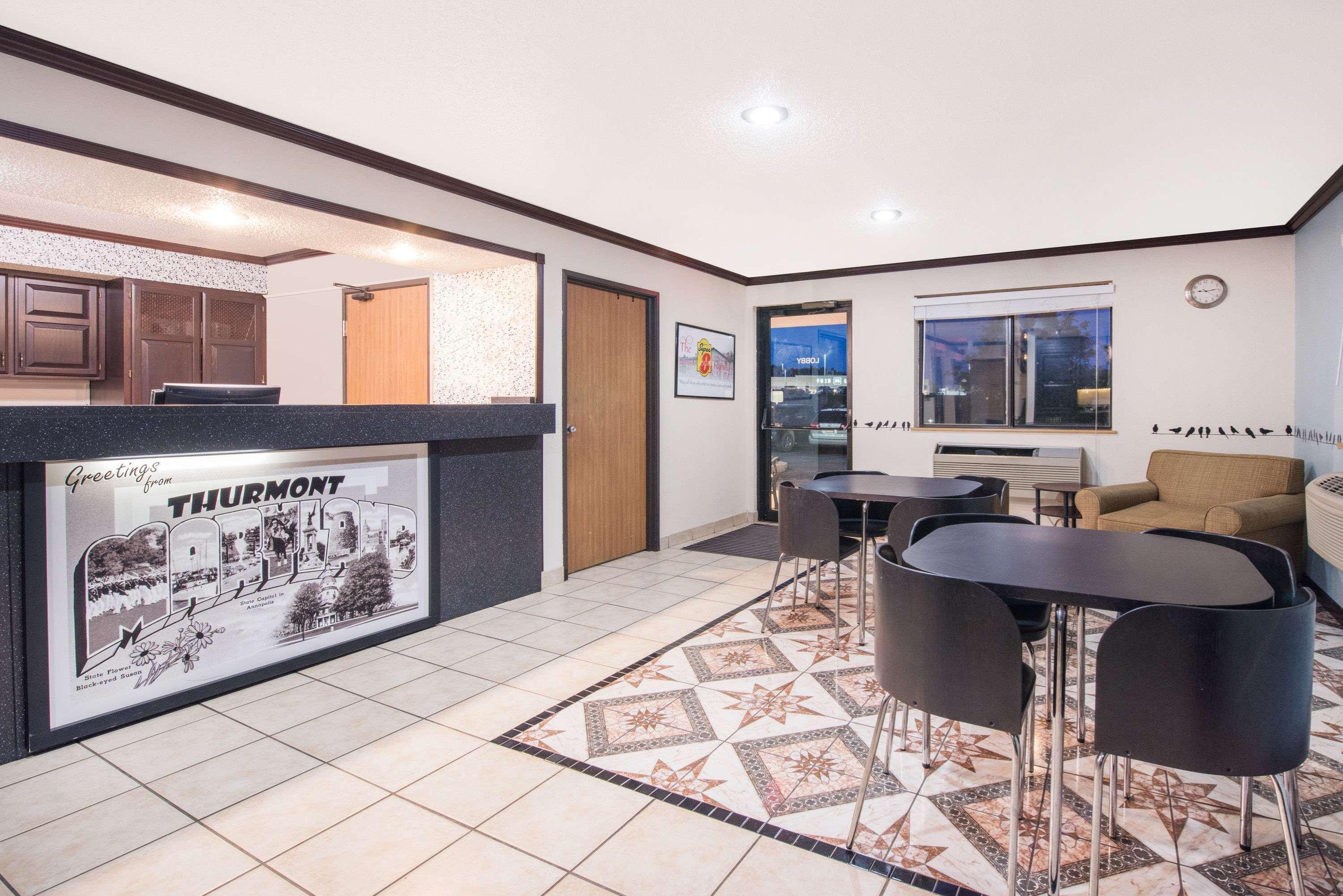 Super 8 By Wyndham Thurmont Extérieur photo
